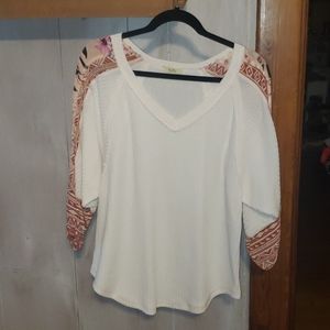Women's 3/4 sleeve tunic